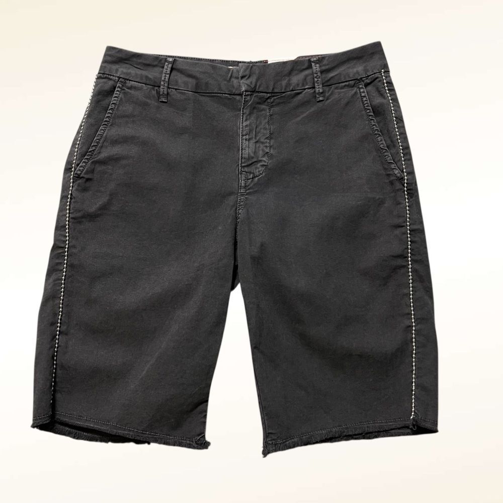Sundry Womens Dark Gray Studded Shorts NWT Size 24 Bermuda Length Raw Hem Faded